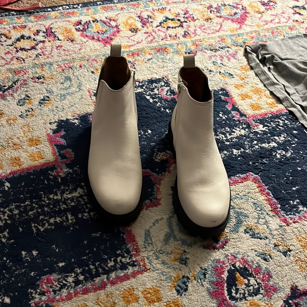 Zodiac white SHILOH bootie